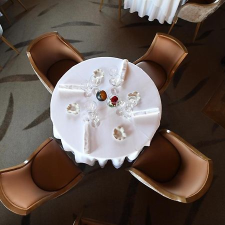 Logis Hotel Restaurant Au Boeuf Rouge Niederschaeffolsheim 외부 사진