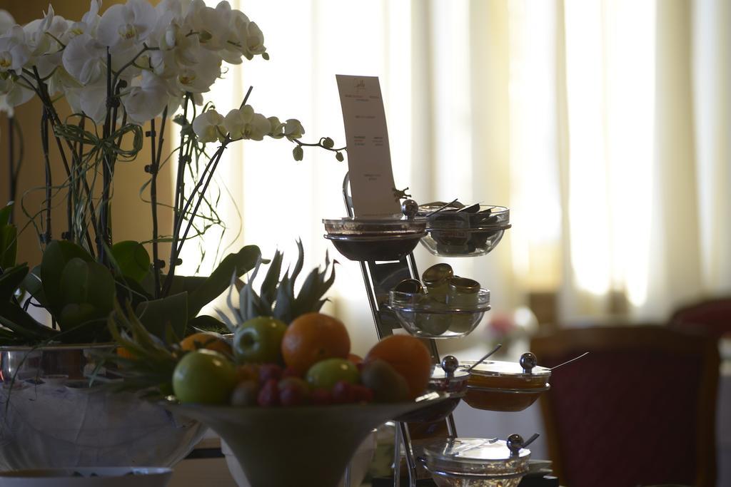Logis Hotel Restaurant Au Boeuf Rouge Niederschaeffolsheim 외부 사진